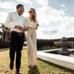 Modellpár elegáns sétán – Elite2You modellutazás és luxuséletstílus